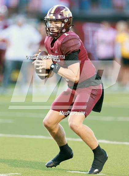 Thumbnail 2 in Harker Heights @ Dripping Springs photogallery.