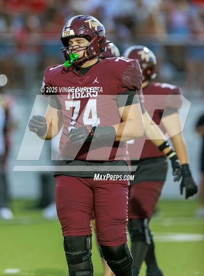 Thumbnail 2 in Harker Heights @ Dripping Springs photogallery.