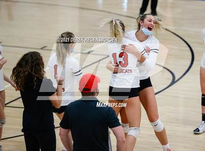 Thumbnail 3 in Castle View vs Broomfield (CHSAA 5A Region 7) photogallery.