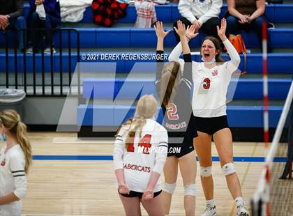 Thumbnail 3 in Castle View vs Broomfield (CHSAA 5A Region 7) photogallery.