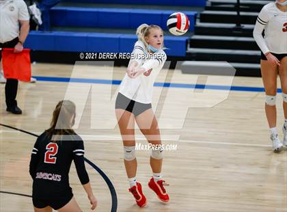Thumbnail 1 in Castle View vs Broomfield (CHSAA 5A Region 7) photogallery.