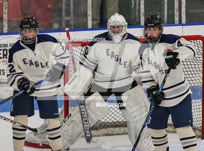 Thumbnail 1 in Howell @ Middletown South photogallery.