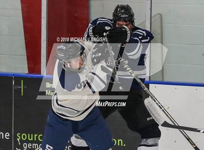 Thumbnail 3 in Howell @ Middletown South photogallery.
