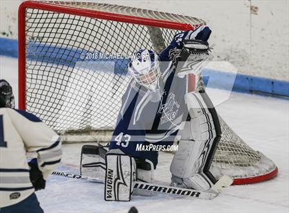 Thumbnail 3 in Howell @ Middletown South photogallery.