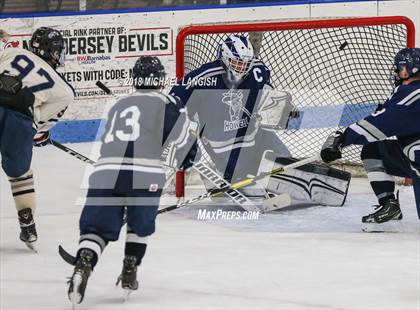 Thumbnail 1 in Howell @ Middletown South photogallery.
