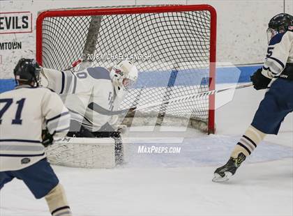 Thumbnail 2 in Howell @ Middletown South photogallery.