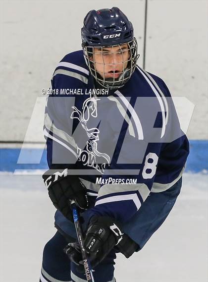 Thumbnail 1 in Howell @ Middletown South photogallery.