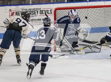 Thumbnail 3 in Howell @ Middletown South photogallery.