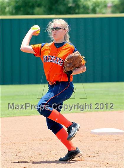 Thumbnail 3 in Wakeland vs. Ennis (Class 4A Region II Semifinal) photogallery.