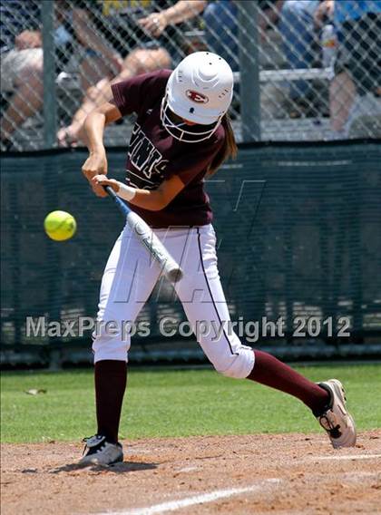Thumbnail 3 in Wakeland vs. Ennis (Class 4A Region II Semifinal) photogallery.