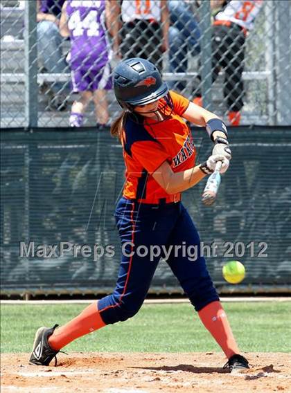 Thumbnail 3 in Wakeland vs. Ennis (Class 4A Region II Semifinal) photogallery.