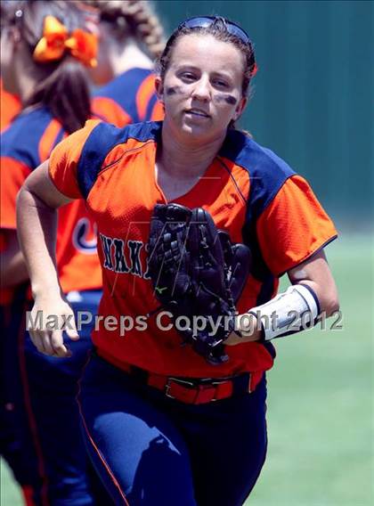 Thumbnail 1 in Wakeland vs. Ennis (Class 4A Region II Semifinal) photogallery.