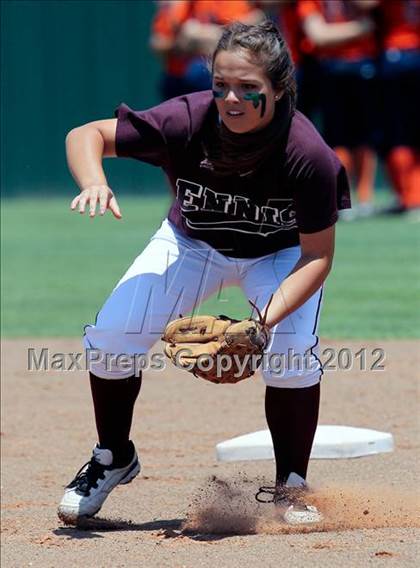 Thumbnail 1 in Wakeland vs. Ennis (Class 4A Region II Semifinal) photogallery.