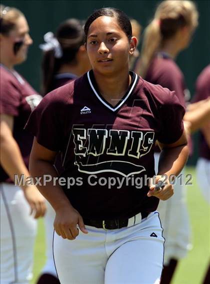 Thumbnail 1 in Wakeland vs. Ennis (Class 4A Region II Semifinal) photogallery.