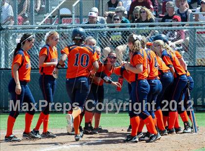 Thumbnail 2 in Wakeland vs. Ennis (Class 4A Region II Semifinal) photogallery.