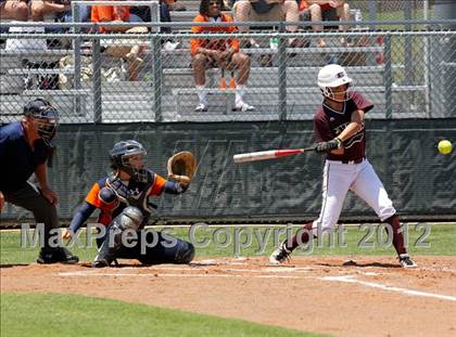 Thumbnail 1 in Wakeland vs. Ennis (Class 4A Region II Semifinal) photogallery.