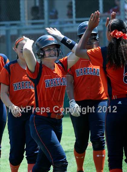 Thumbnail 3 in Wakeland vs. Ennis (Class 4A Region II Semifinal) photogallery.