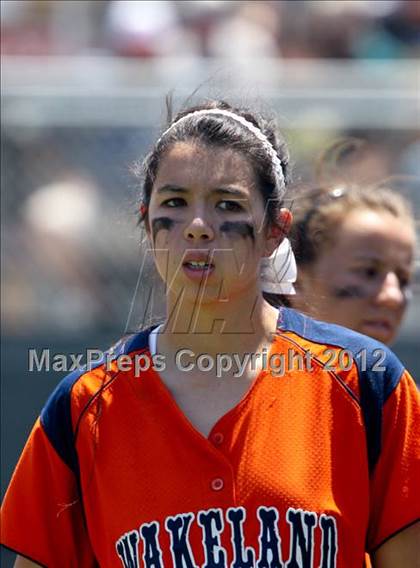 Thumbnail 3 in Wakeland vs. Ennis (Class 4A Region II Semifinal) photogallery.