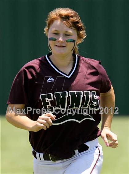 Thumbnail 3 in Wakeland vs. Ennis (Class 4A Region II Semifinal) photogallery.