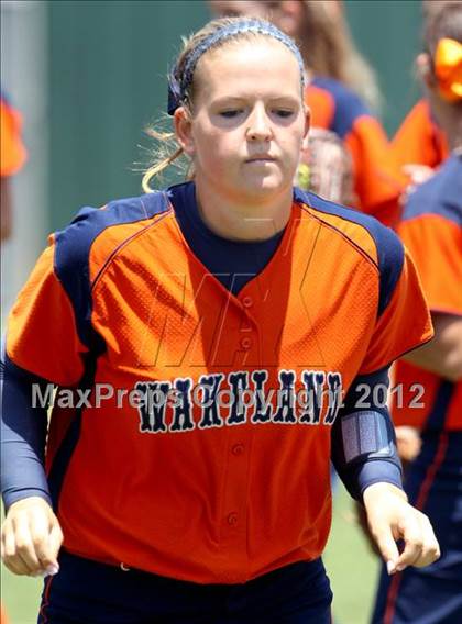 Thumbnail 1 in Wakeland vs. Ennis (Class 4A Region II Semifinal) photogallery.