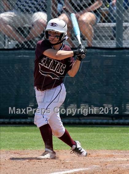 Thumbnail 3 in Wakeland vs. Ennis (Class 4A Region II Semifinal) photogallery.