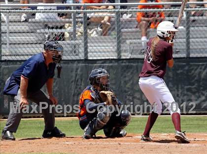 Thumbnail 3 in Wakeland vs. Ennis (Class 4A Region II Semifinal) photogallery.
