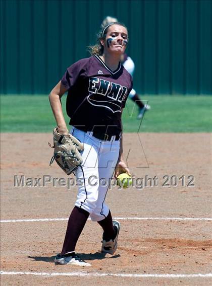 Thumbnail 3 in Wakeland vs. Ennis (Class 4A Region II Semifinal) photogallery.