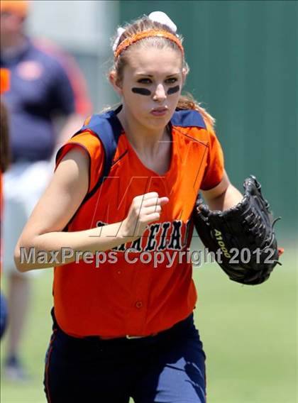 Thumbnail 3 in Wakeland vs. Ennis (Class 4A Region II Semifinal) photogallery.