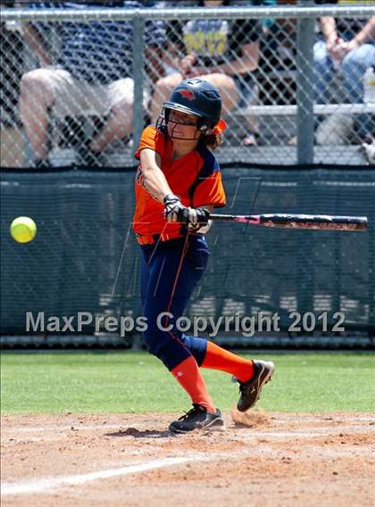 Thumbnail 3 in Wakeland vs. Ennis (Class 4A Region II Semifinal) photogallery.
