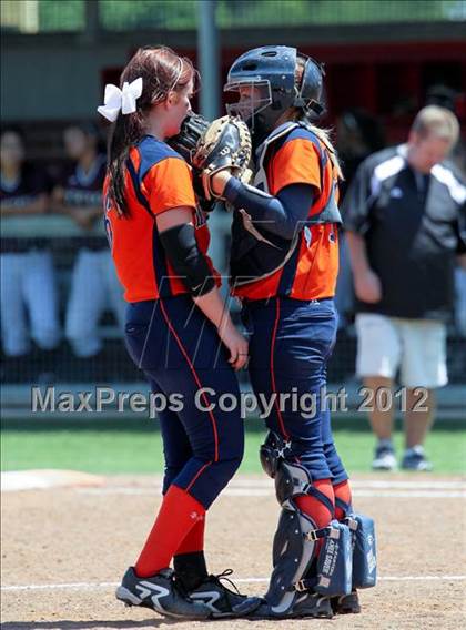 Thumbnail 2 in Wakeland vs. Ennis (Class 4A Region II Semifinal) photogallery.