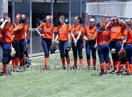 Thumbnail 1 in Wakeland vs. Ennis (Class 4A Region II Semifinal) photogallery.
