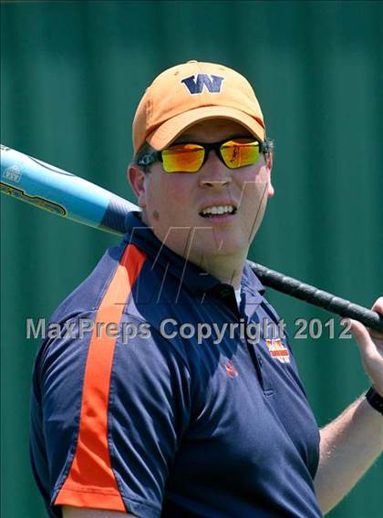 Thumbnail 1 in Wakeland vs. Ennis (Class 4A Region II Semifinal) photogallery.