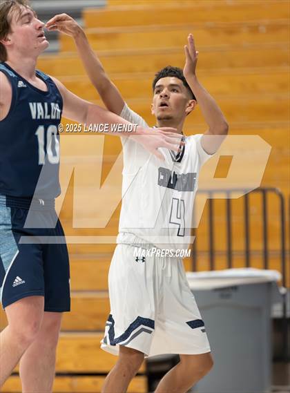 Thumbnail 3 in Valor Christian @ Columbine photogallery.