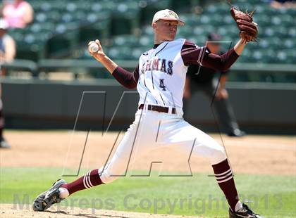 Thumbnail 1 in Hallettsville vs. Hughes Springs (UIL 2A Final) photogallery.