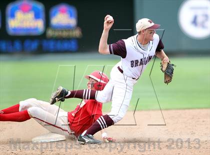 Thumbnail 1 in Hallettsville vs. Hughes Springs (UIL 2A Final) photogallery.
