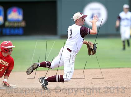 Thumbnail 1 in Hallettsville vs. Hughes Springs (UIL 2A Final) photogallery.
