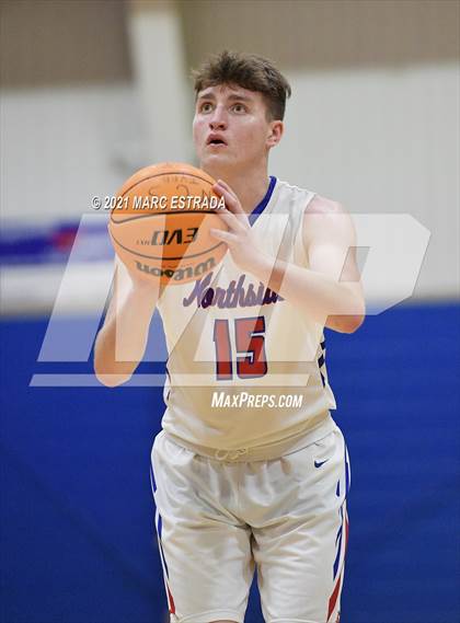 Thumbnail 3 in JV: Northside Christian @ St. Petersburg Catholic photogallery.