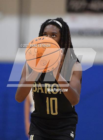 Thumbnail 2 in JV: Northside Christian @ St. Petersburg Catholic photogallery.
