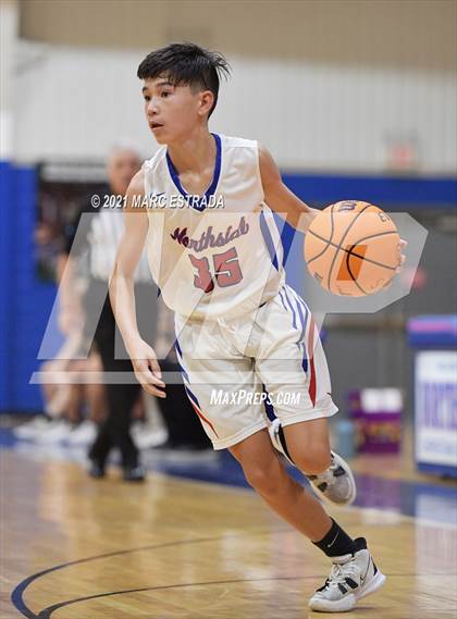 Thumbnail 2 in JV: Northside Christian @ St. Petersburg Catholic photogallery.