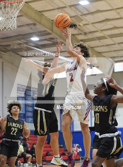 Thumbnail 1 in JV: Northside Christian @ St. Petersburg Catholic photogallery.