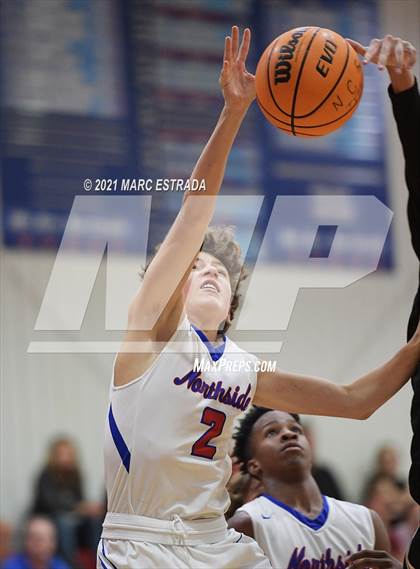 Thumbnail 2 in JV: Northside Christian @ St. Petersburg Catholic photogallery.