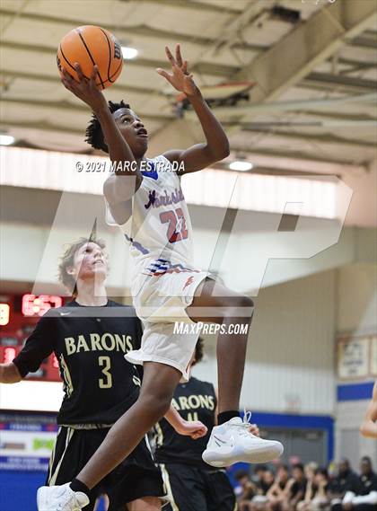 Thumbnail 2 in JV: Northside Christian @ St. Petersburg Catholic photogallery.