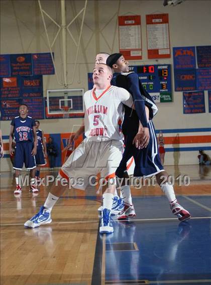 Thumbnail 1 in West @ Blount photogallery.