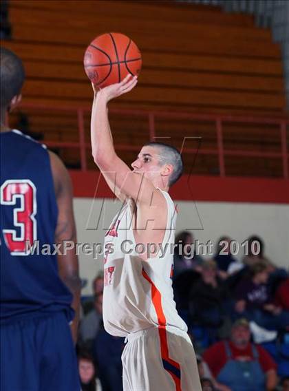 Thumbnail 2 in West @ Blount photogallery.