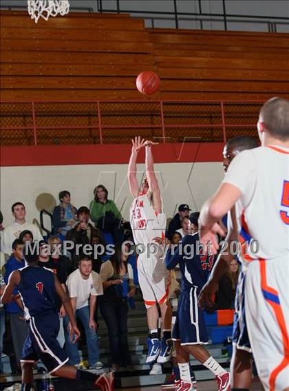 Thumbnail 3 in West @ Blount photogallery.