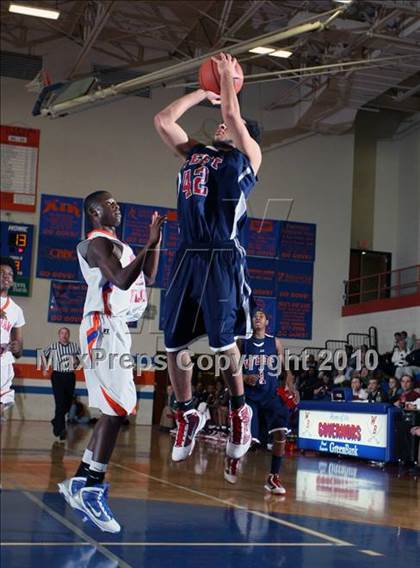Thumbnail 2 in West @ Blount photogallery.