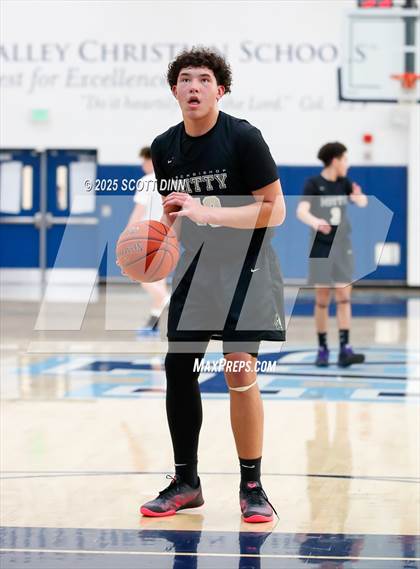 Thumbnail 2 in Archbishop Mitty @ Valley Christian photogallery.