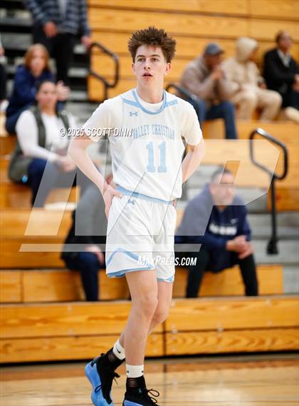 Thumbnail 2 in Archbishop Mitty @ Valley Christian photogallery.