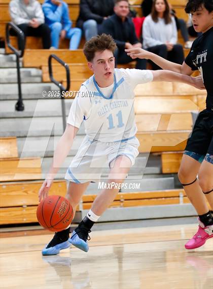 Thumbnail 2 in Archbishop Mitty @ Valley Christian photogallery.