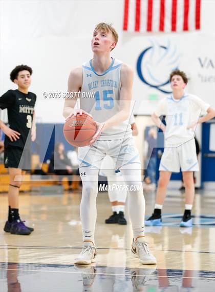 Thumbnail 2 in Archbishop Mitty @ Valley Christian photogallery.